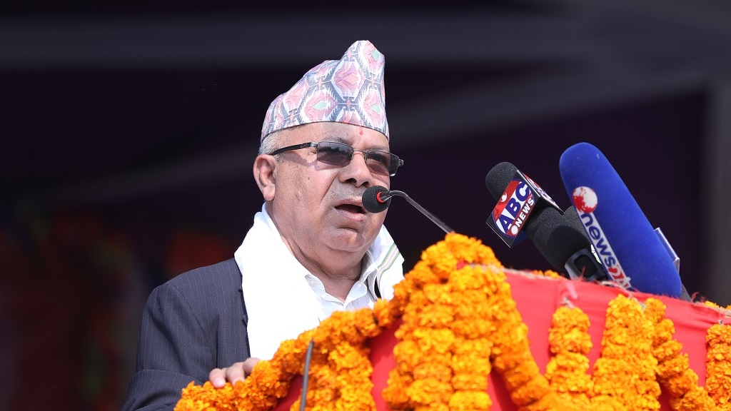प्रधानमन्त्रीबाट घाँटी अठ्याएर प्रतिनिधिसभाको हत्या गर्ने प्रयास भयाे : माधवकुमार नेपाल