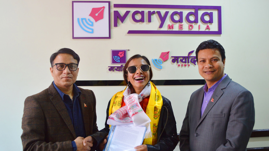 ‘सृष्टिसँग दृष्टि संवाद’ शोः ‘मोटिभेशनल स्पीकर’ केसी अब काँचको पर्दामा