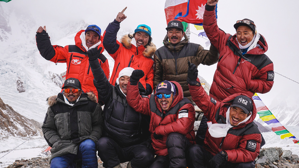 नेपाली पर्वतारोहीद्वारा विश्वको दोश्रो अग्लो हिमाल केटुको कीर्तिमानी आरोहण, पाकिस्तानी राष्ट्रपतिले दिए बधाई