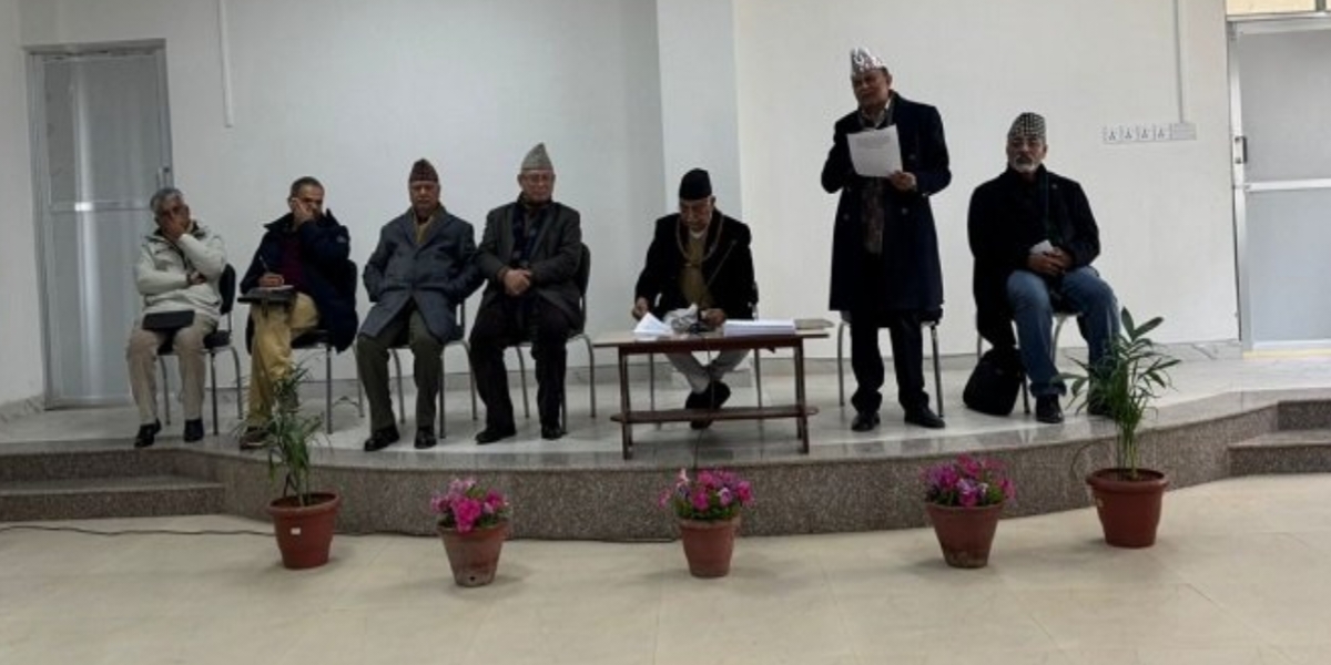 घोषणापत्र बनाउनुअघि ओलीले को-को सँग लिए सुझाव