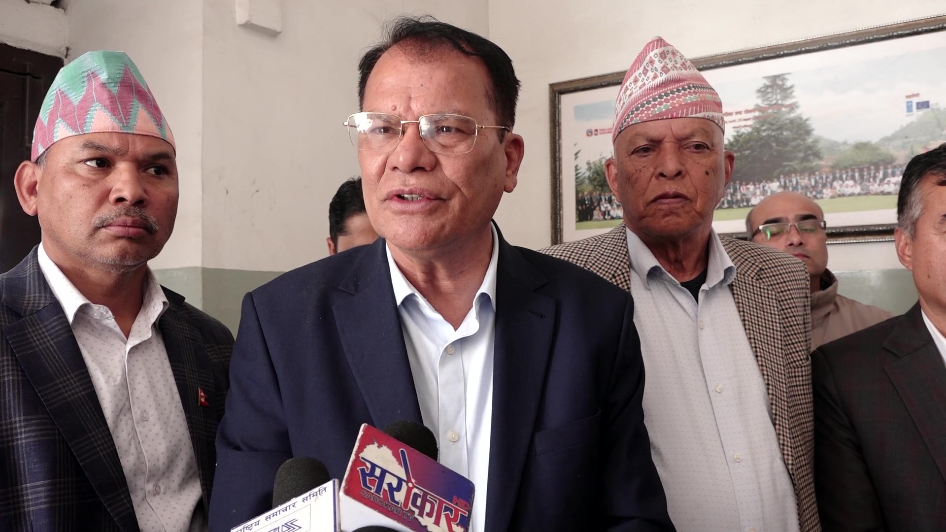 कांग्रेसले आयोगलाई भन्यो,‘प्रचारमा चुनाव चिह्न र राष्ट्रिय झण्डाको प्रयोग रोक्नू’