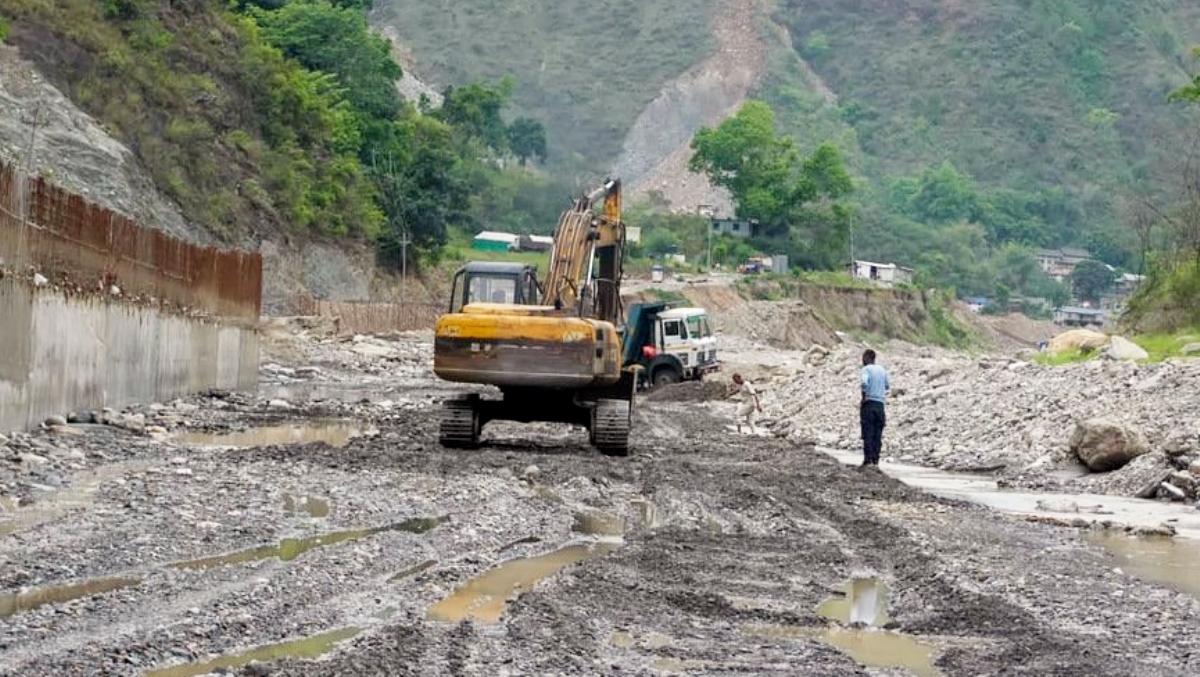 बिपी राजमार्ग अनिश्चितकालका लागि बन्द