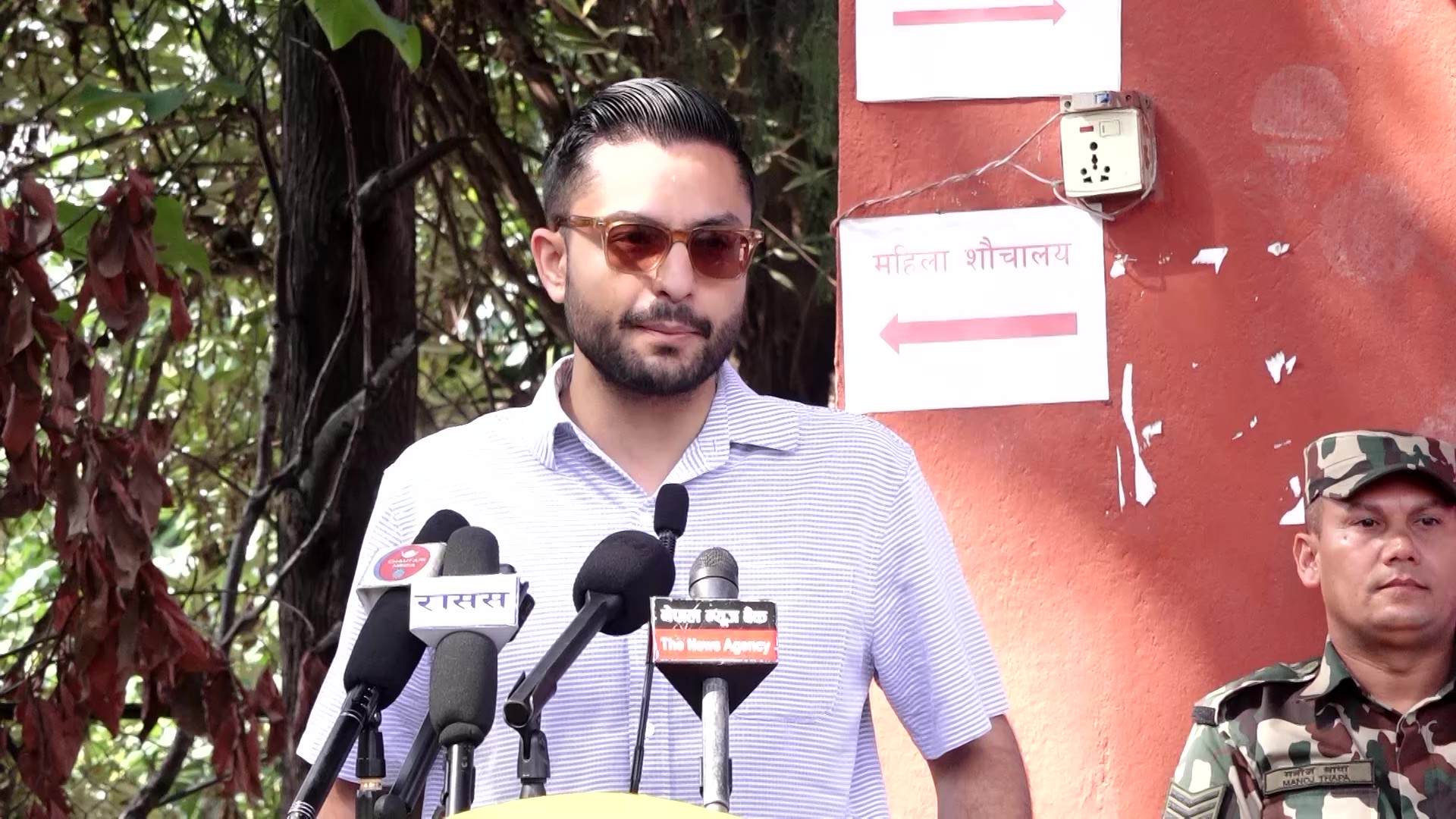 सरकार वाचापत्रअनुसार अघि बढिरहेको छ : शिक्षामन्त्री पोखरेल 