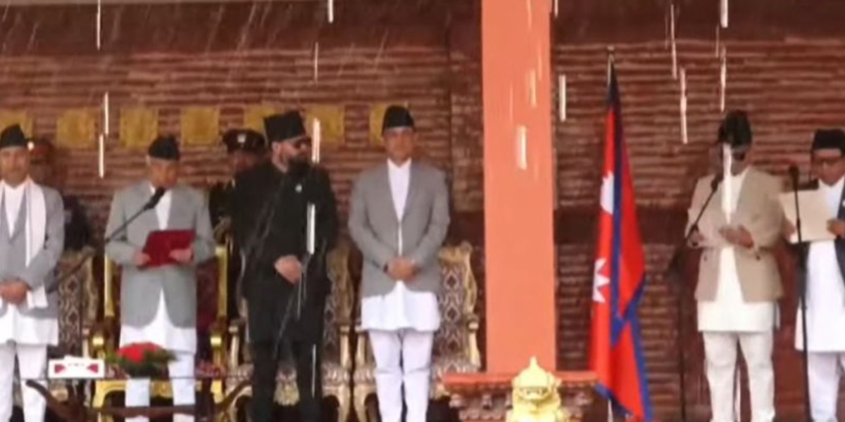 नवनियुक्त मन्त्री गुरुङ र पुनले लिए सपथ