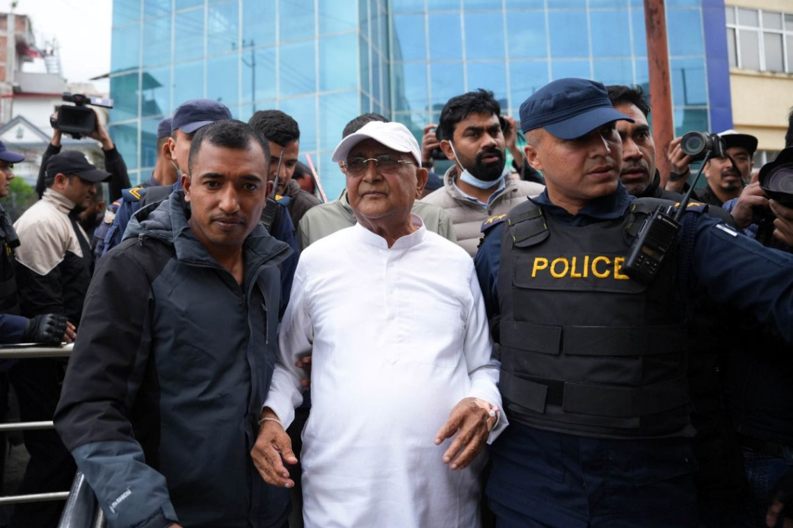 ओलीले हिरासतबाटै कार्यकर्तालाई किन पठाए यस्ता ५ सन्देश ?