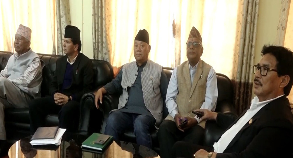 सांसदहरुलाई उपत्यका नछोड्न काँग्रेसको आग्रह