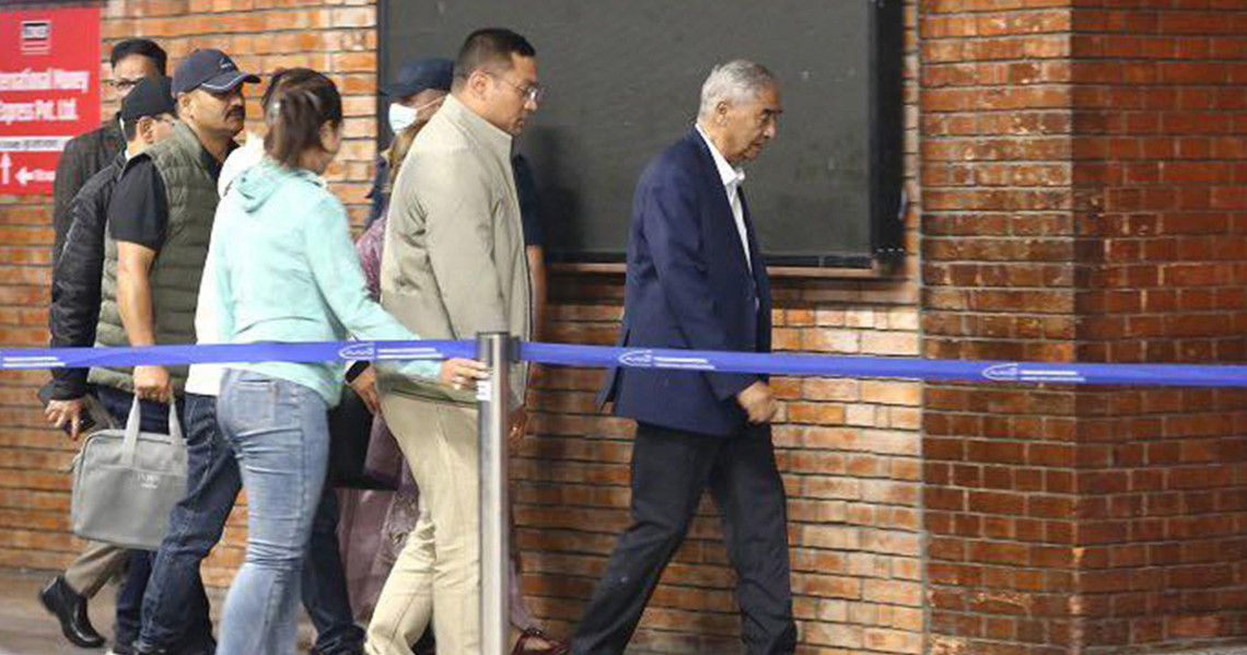 सिंगापुरबाटै हङकङ उडे देउवा