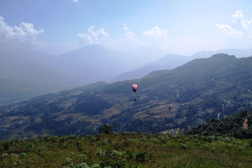  तीन हजारमै प्याराग्लाइडिङ