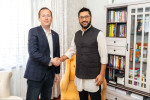अमेरिकी विशेष दूत गोर र रास्वपा सभापति लामिछानेबीच भेटवार्ता