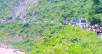 काठमाडौं–मुग्लिन यात्रा गर्दै हुनुहुन्छ?  यस्तो छ सडकको अवस्था