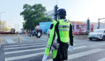 चीनमा रोबोट ट्राफिक अधिकारीहरू थप स्मार्ट, सडक नियन्त्रणमा नयाँ क्रान्ति