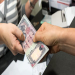 घुससहित यातायात अधिकृत र लेखापढी व्यवसायी पक्राउ