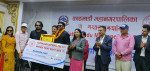 काठमाडौं महानगरद्वारा रवीन्द्र ढाँटलाई २ लाख नगदसहित सम्मान 