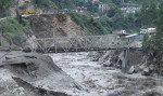 रसुवागढी नाकामा दुवैतर्फबाट सम्पर्क टुट्यो