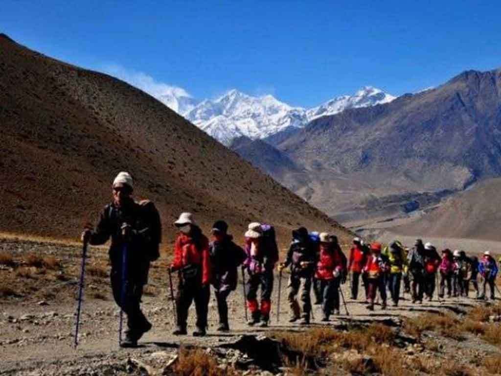 एक वर्षमै विदेशिए १५ लाख २३ हजार नेपाली