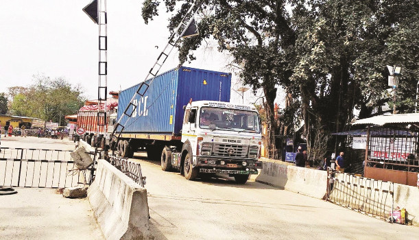 लकडाउनमा पनि भारतबाट आयात निरन्तर