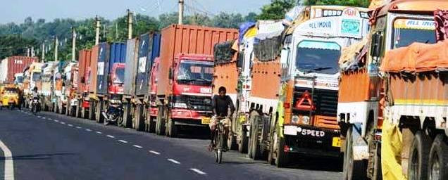 लकडाउन : ७८ हजार मेट्रिक टन खाद्यान्न आयात, चार सय ट्रक बाहिरिए