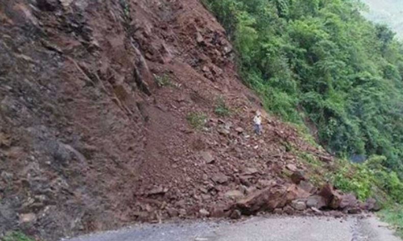 पहिराेमा शव फेला