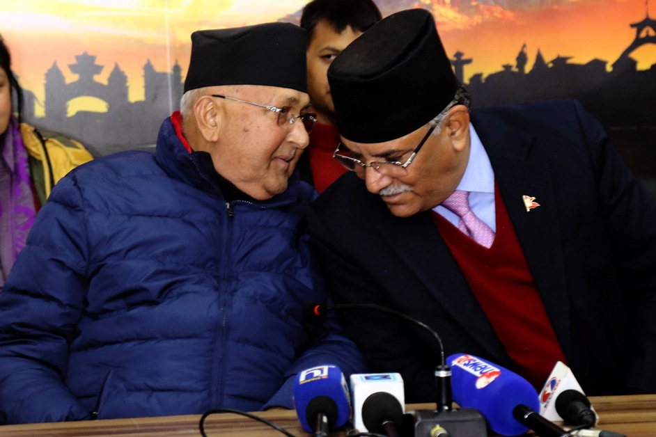 ओली प्रचण्ड बालुवाटारमा छलफल