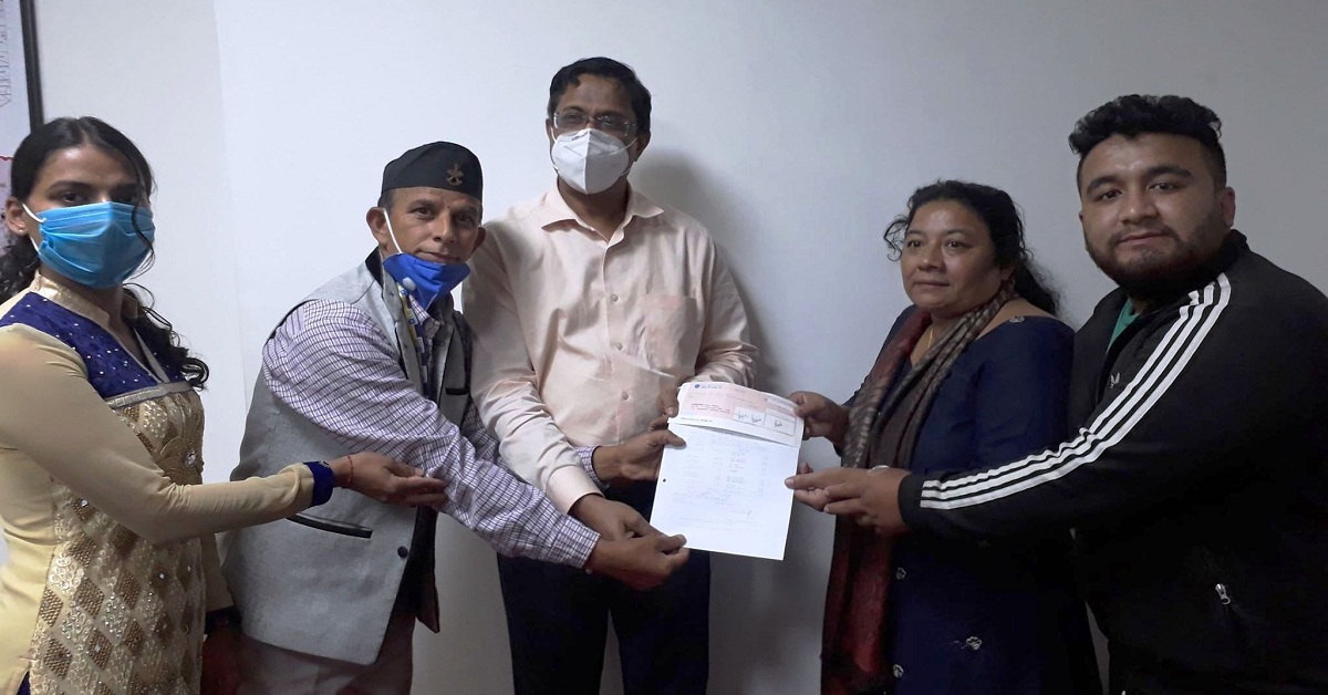 एलआइसीले प्रदान गर्यो बिमा दाबी भुक्तानी रकम