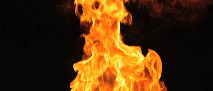 आफ्नै शरीरमा आगो लगाएका एक युवकको मृत्यु