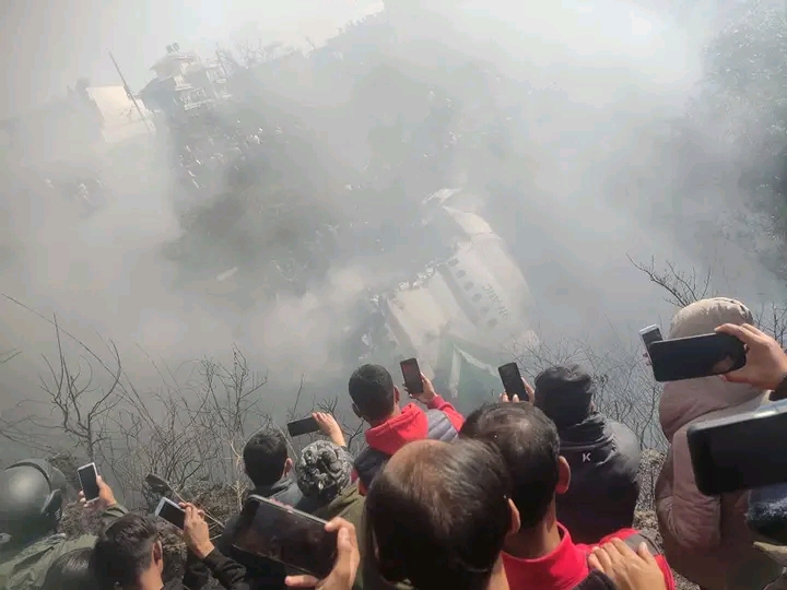 पोखरामा विमान दुर्घटनाः माछा मार्न लागेका ३ जनाको पनि अवस्था अज्ञात