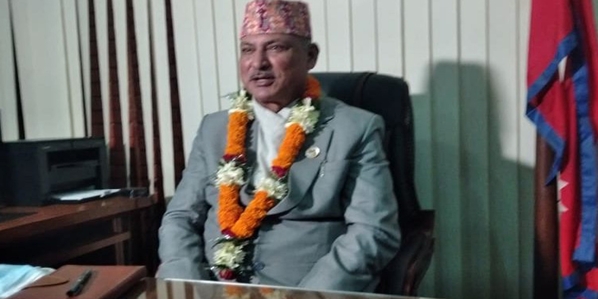 स्वास्थ्यमन्त्री खतिवडाद्वारा पदभार ग्रहण