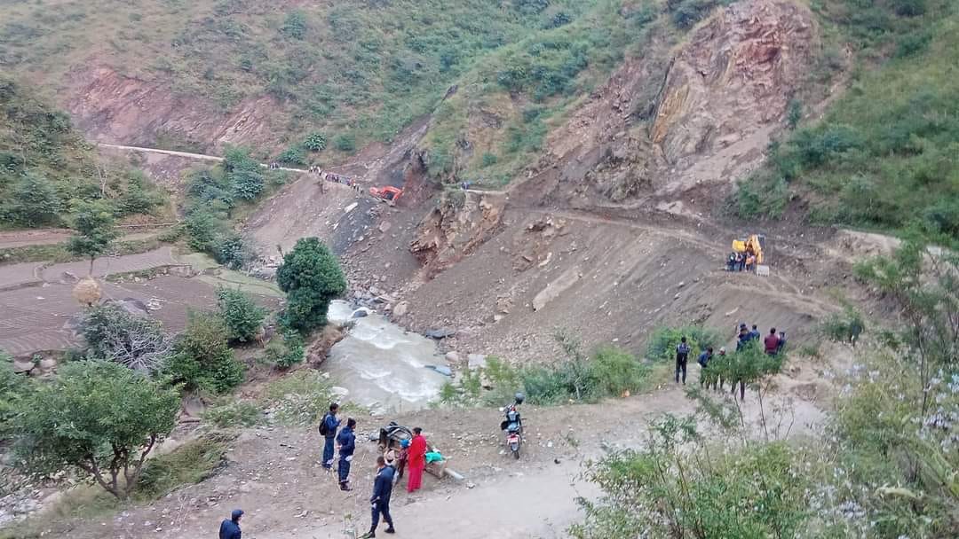 एक साता देखि अवरुद्ध डडेल्धुरा–डोटी जोड्ने केआई मार्ग सुचारु