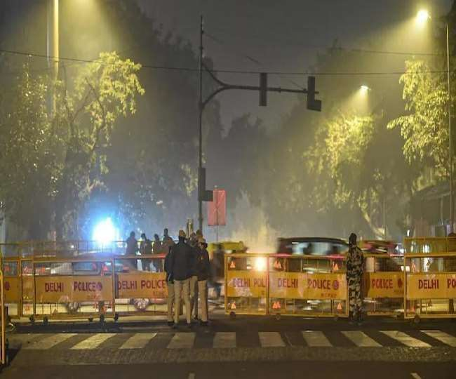 नयाँ दिल्लीमा आज रातीदेखि कर्फ्यू लाग्ने