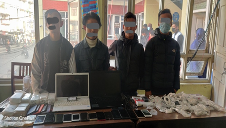 मोबाईल र ल्यापटप चोरी गर्ने चार जना पक्राउ