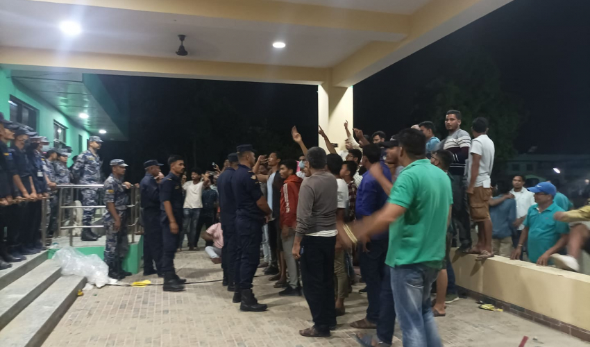 मतगणनाको मागसहित नाराबाजी भएपछि धनगढी उपमहानगरमा झडप