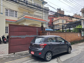 कसले राख्यो यी सञ्चार माध्यमका गेटमा शंकास्पद गाडी ?