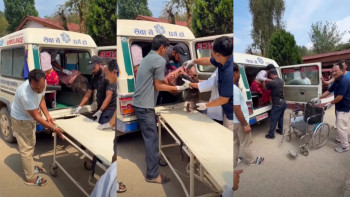 अर्घाखाँचीमा तीर्थयात्री बोकेको बस दुर्घटनाः ३० जनाको  उद्धार