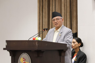 एमाले नेता बादलको अभिव्यक्तिप्रति दुई सांसदको नियमापत्ति, रेकर्डबाट हटाउन माग