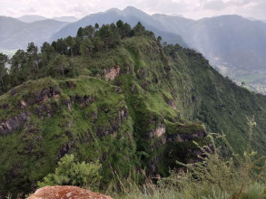 घाँस काट्ने क्रममा भिरबाट लडेर महिलाको मृत्यु