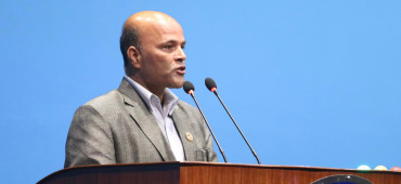 राजनीतिक दलका कार्यकर्तालाई गभर्नर बनाउन खोजियो : सांसद सिंह