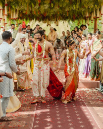 यस्ता छन् रश्मिका र विजयको वैवाहिक तस्वीरहरू