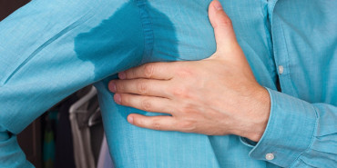 गर्मीमा पसिना गन्हाउँने समस्या कसरी कम गर्ने ?