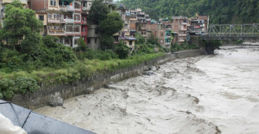 आज ११ जिल्लाका साना नदीमा आकस्मिक बाढीको खतरा