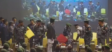 गृहमन्त्री लामिछानेले आफ्ना लागि राखेको छुट्टै सोफा हटाउन लगाएपछि...