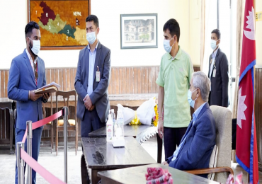 चिकित्सा शिक्षा अध्ययनरत विद्यार्थीहरु अन्यायमा परेको भन्दैँ प्रधानमन्त्री देउवालाई ध्यानाकर्षण पत्र