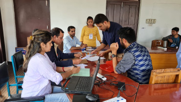 चितवन-२ बाट रवि लामिछानेले दिए उम्मेदवारी