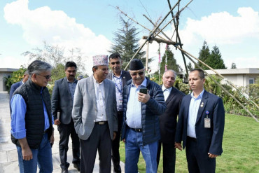 घोषणापत्रलाई अन्तिम रुप दिँदै एमाले