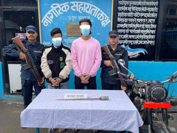 मोटरसाइकलको लेग गार्डबाट तरवार निकालेको भिडिओ टिकटकमा हाल्ने पक्राउ