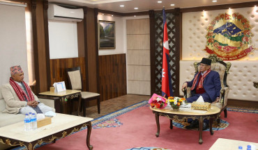 प्रधानमन्त्री प्रचण्डसँग गण्डकीका मुख्यमन्त्रीको भेट