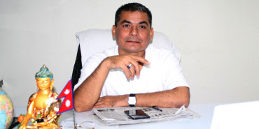 एमाले छाडेको दुर्गा प्रसाईको घोषणा