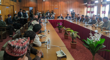 सरकारसँगको वार्तापछि यातायात व्यवसायीद्धारा आन्दोलन फिर्ता