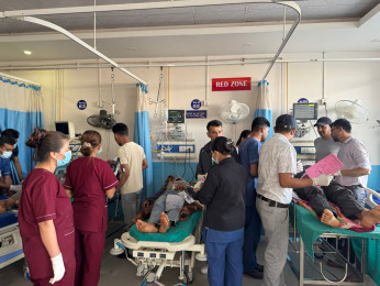 दार्चुला जीप दुर्घटनाका घाइते तीन जनाको माया मेट्रोमा उपचार हुँदै