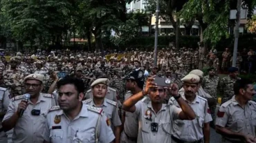 दिल्लीमा प्रदर्शन रोक्न ४० हजार सुरक्षाकर्मी, केजरीवालदेखि ध्रुव राठीसम्म पक्राउ