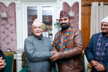 नेपाली कांग्रेसका युवा नेता अबुल हुसेन एमाले प्रवेश